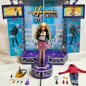 Hannah Montana Concert Stage Set with Miley/Hannah Hair Quick Switch Doll